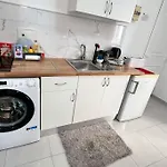 דירה En Planta Baja Directo A La Calle Alcalá