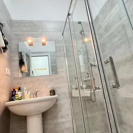 Lägenhet En Planta Baja Directo A La Calle *